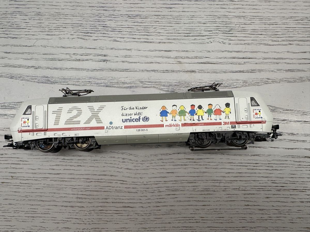 Märklin Trains électriques: Märklin 34382 DB BR 128 UNICEF digital – D'occasion à Lupsingen par New-Haven 3
