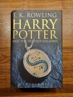 Harry Potter And The Deathly Hallows (Hardcover Book)