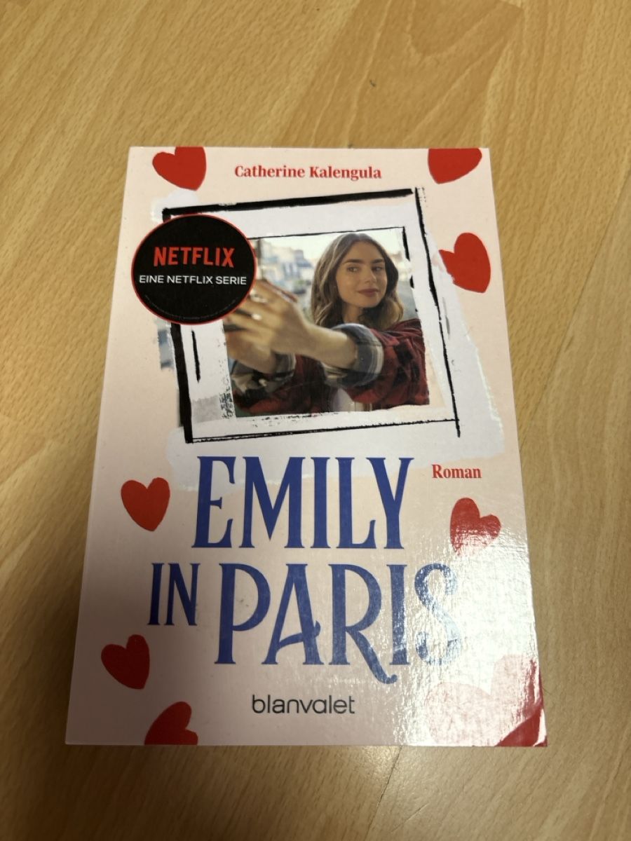 Libri: Emily in Paris Buch – Usato da Wynau venduto da Nemoooo