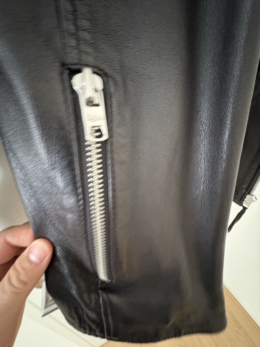 Jacken: Tigha Leather Jacket - Biker Style! – Gebraucht aus Obbürgen von cla_x9h6 4