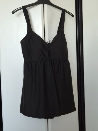 Schwarzer Badeanzug mit Rock Gr. 46 Sommer Chic!