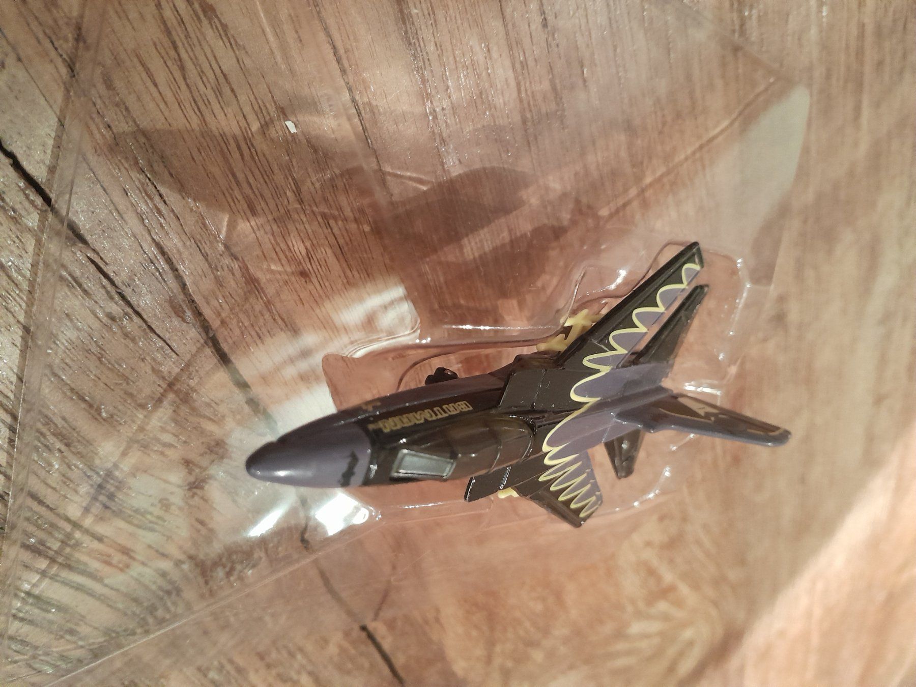 Matchbox Spielzeuge: Batman DC Comics Diecast Jet Attak Plane Matchbox – Gebraucht aus Dübendorf von hed_9w2b 1