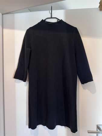 Pull&Bear Strickkleid, Schwarz, Gr. S - perfekt für Herbst!