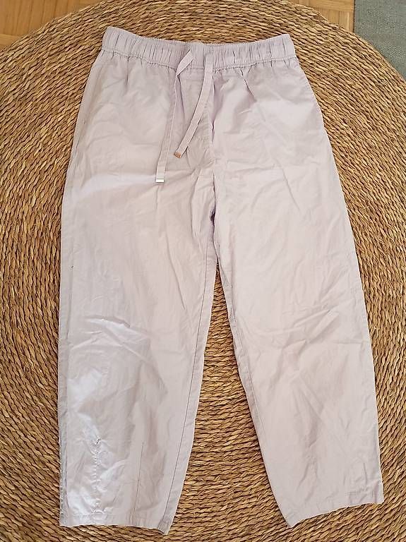 Pantaloni: Lila Hose mit leichtem Barrel-Cut – Usato da Zürich venduto da Melianea