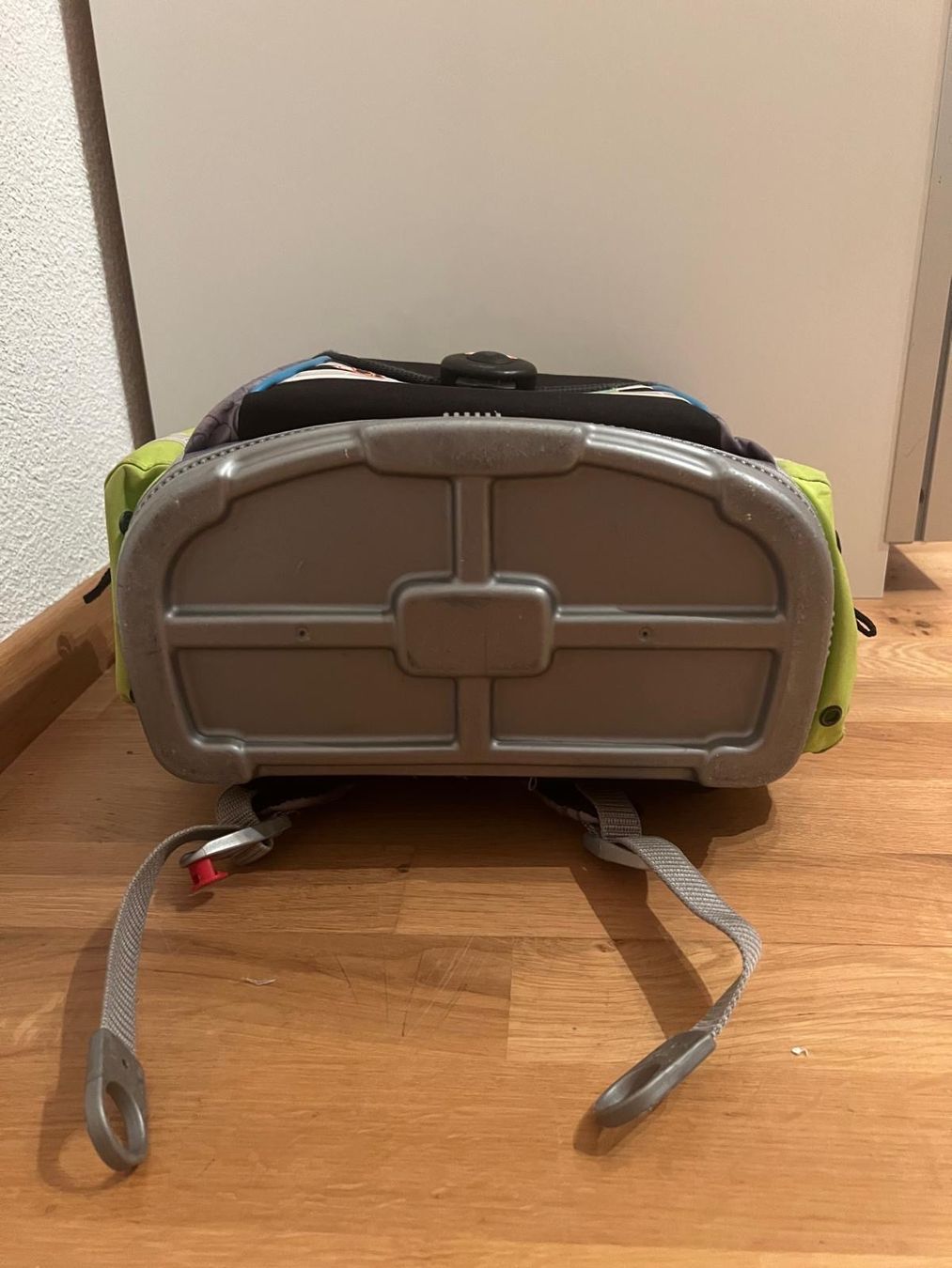 Mc Neill Kindertaschen: Mc Neill Schultasche – Gebraucht aus Glattbrugg von A.S.90 5