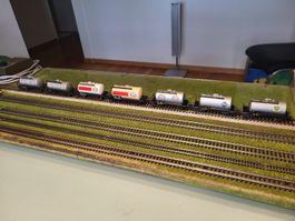 Märklin 7x Zisternen- Güterwagen 5x ESSO 1X ARAL 1X BP AC
