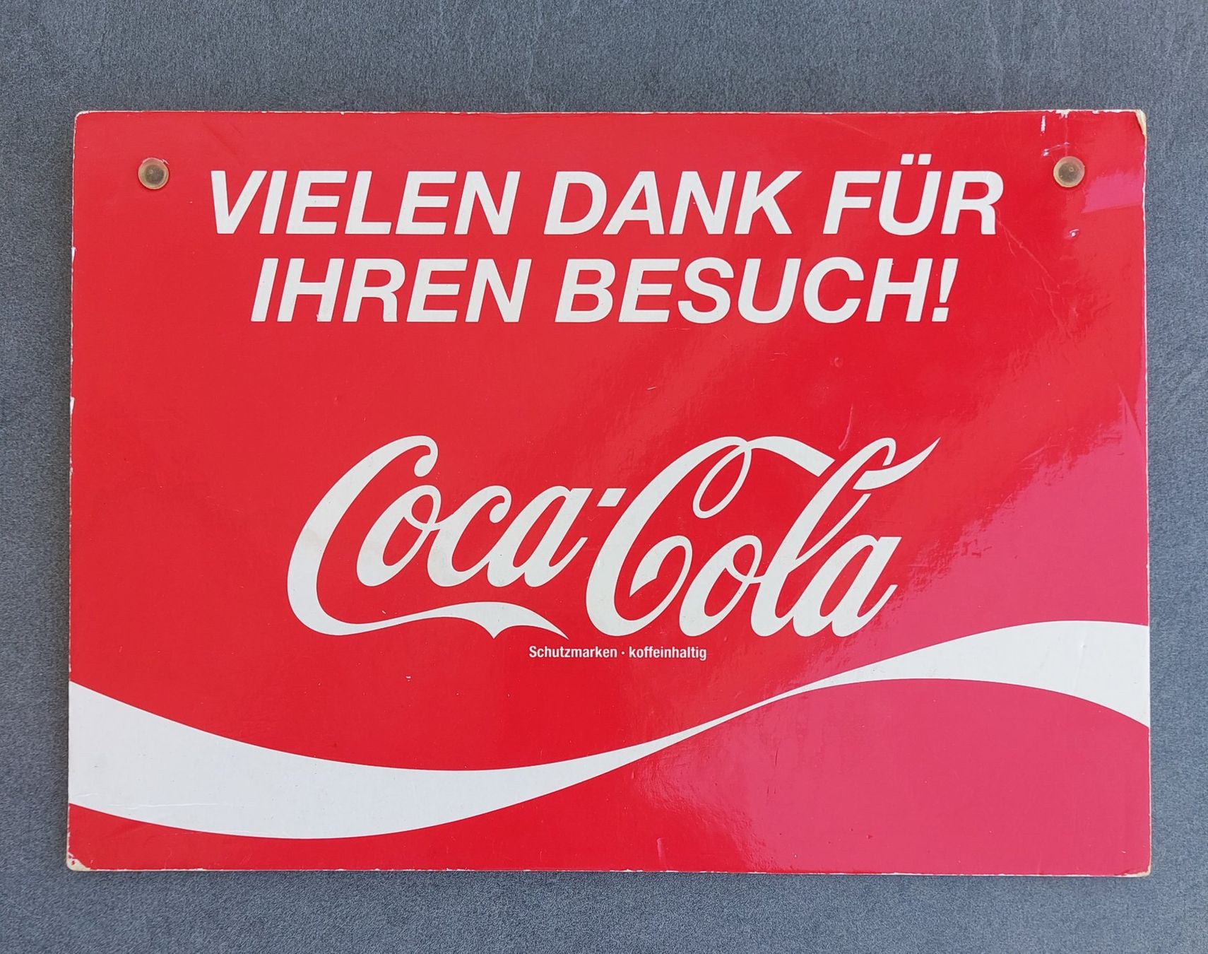 Coca-Cola Insegne: Kartonschild Coca Cola – Usato da Schenkon venduto da Elbarto007