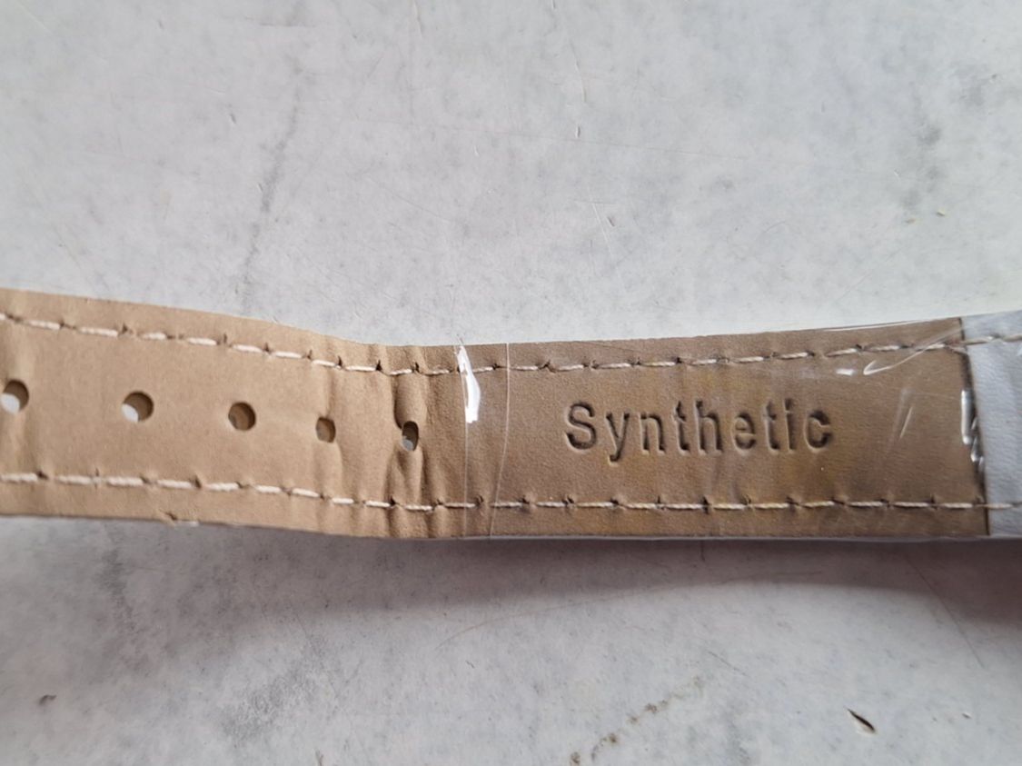 Orologi: DAMEN ARMBANDUHR – Nuovo (secondo la descrizione) da Huttwil venduto da Kunterbuntli 3