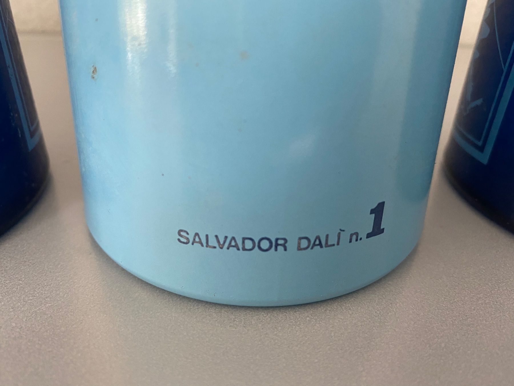 Flaschen: Salvador Dalí Kunst Sammlung Flaschen – Gebraucht aus Olten von sportwelt 5