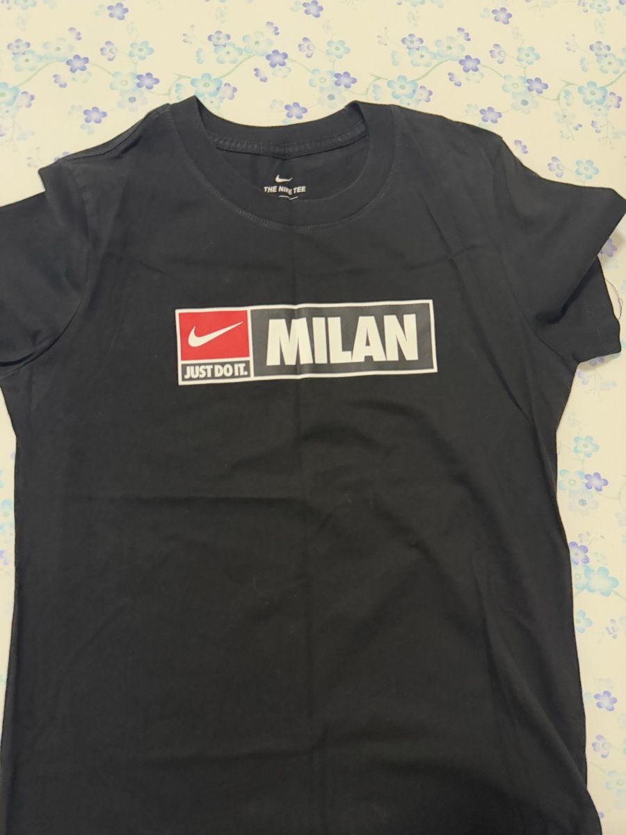 Nike T-shirt: T-shirt Nike nera, taglia S – Nuovo (secondo la descrizione) da Lugano venduto da ari_2v6v 1