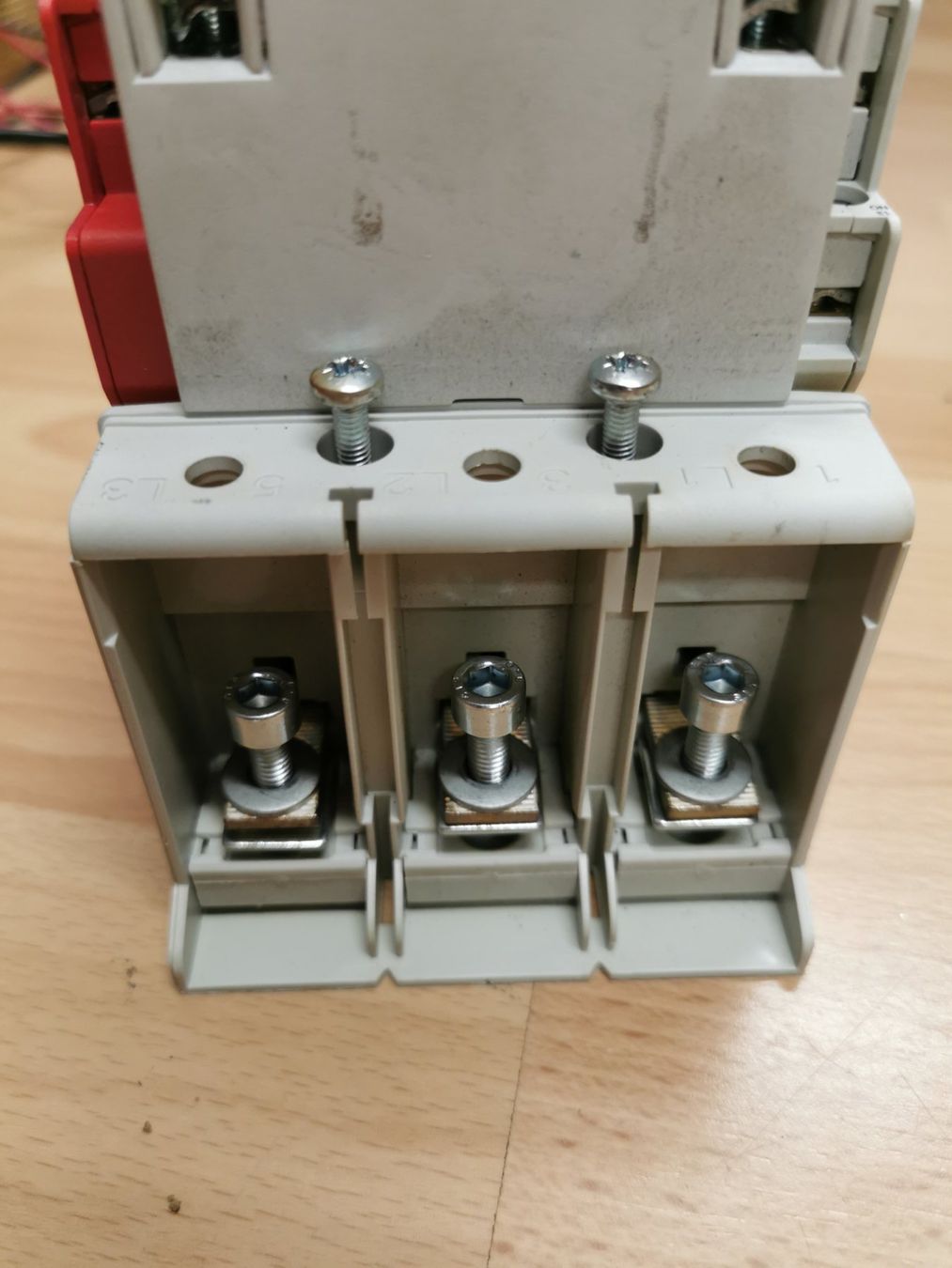 Componenti elettronici: Allen-Bradley 100S-E116 Schütz – Usato da Niederlenz venduto da Chevy_V8 4