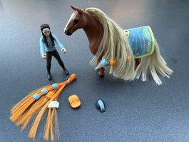 Schleich 42585 mit Zubehör bespielt
