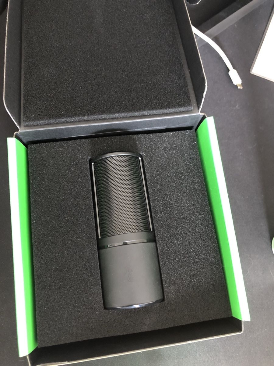 Razer Microfoni: Razer Seiren X. Gaming Microphone – Nuovo (secondo la descrizione) da Reconvilier venduto da oliver008 4
