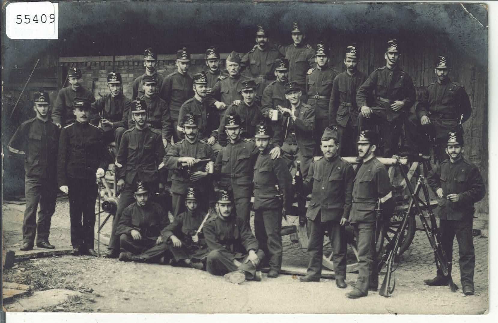 Cartoline postali: Armee Suisse - Zug mit Wagen – Usato da Ettingen venduto da Kartenplanet