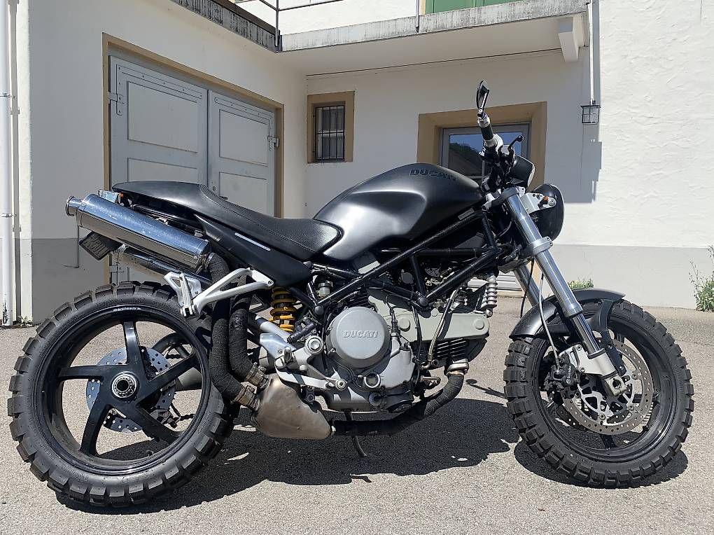 Ducati Strada: Ducati Monster S2R Dark – Usato da Erlach venduto da Mr.Pink3000