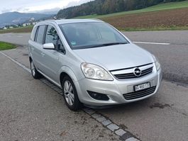 Opel Zafira 2.2 Automatik mit Anhängerkupplung, 4x WinterP.