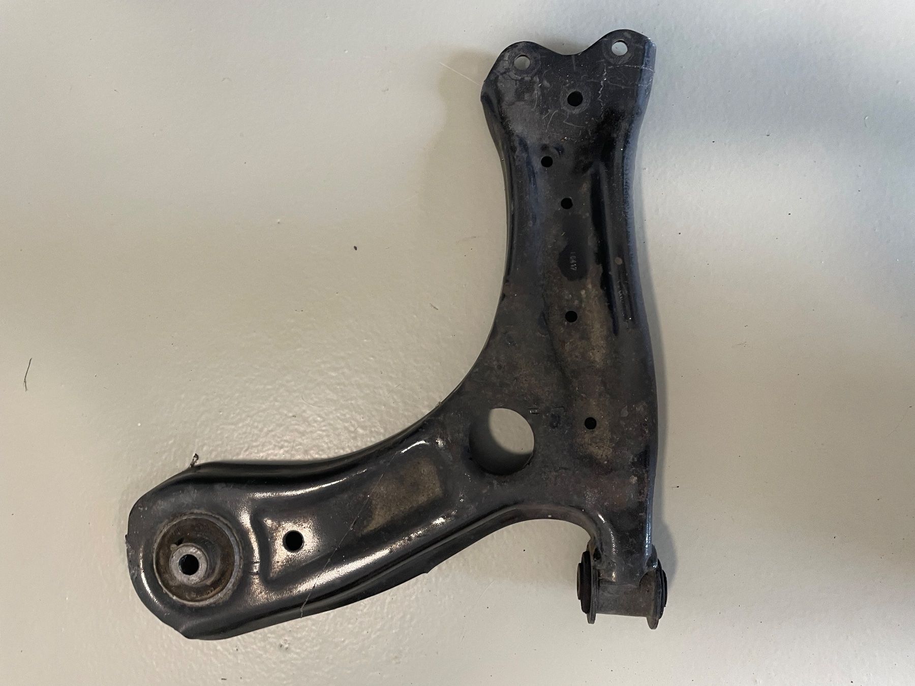 Volkswagen Tutti pezzi di ricambio auto: Audi S1 8X Vorderachse Querlenker Original 6R0.407.151/2F – Usato da Necker venduto da mar_dw27 1