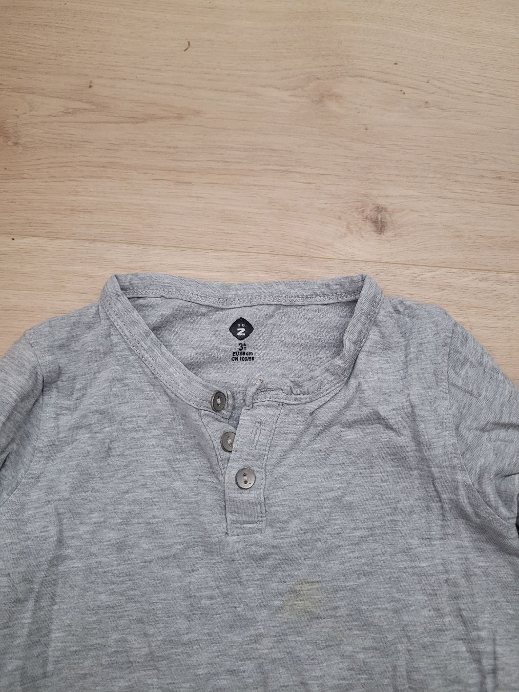 Pullover & Sweatshirts: pullover Gr. 98 – Gebraucht aus Lupsingen von sta_wgg5 1