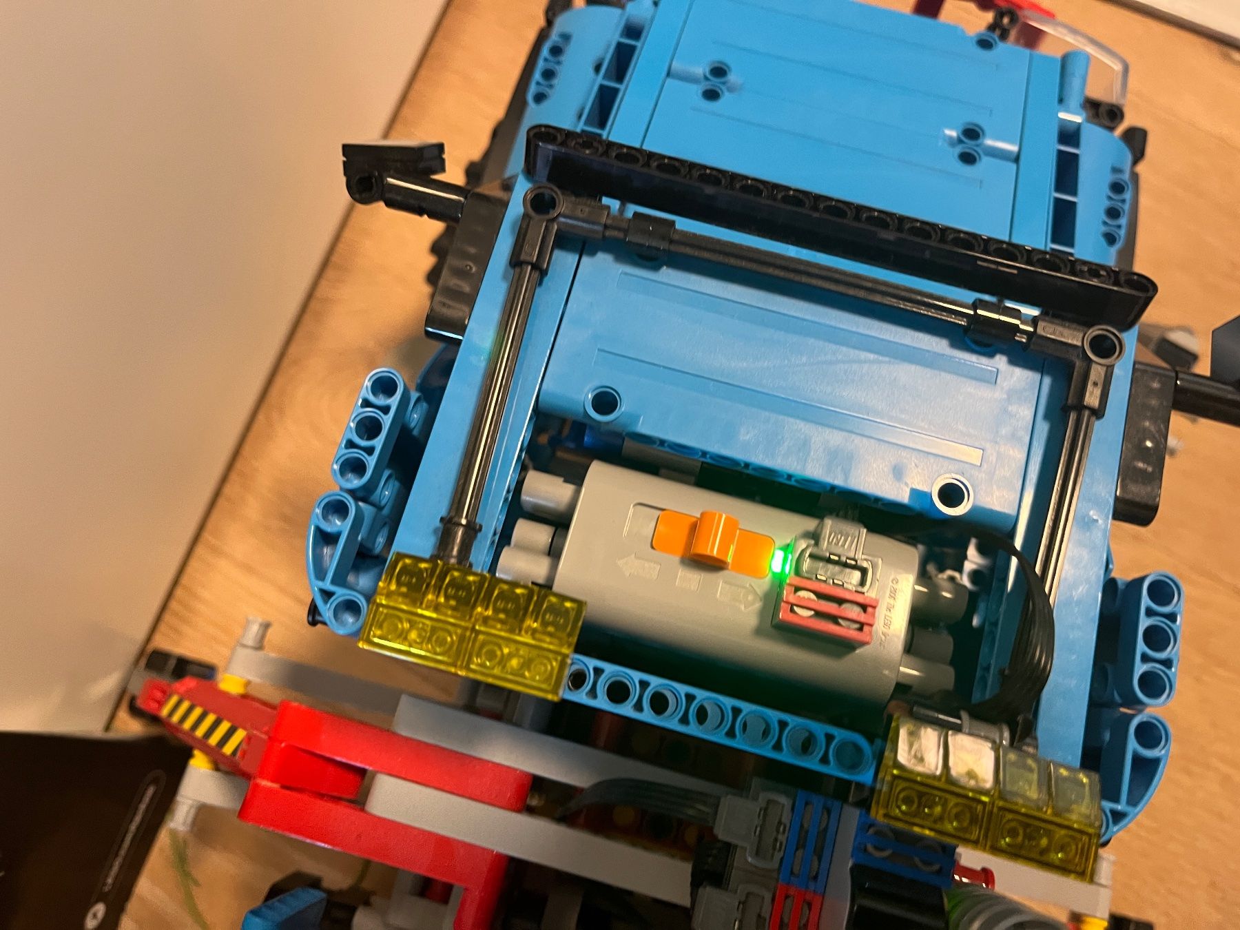 Lego Kit di costruzioni: Lego technic 42070 – Usato da Winterthur venduto da Wusa01 1
