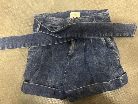 Short Sezane jeans 34 jamais utilisé 