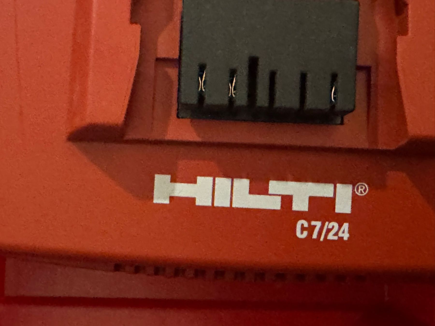 Hilti Trapani: Hilti Akkuschrauber SF 121-A – Usato da Grabs venduto da 0408 2
