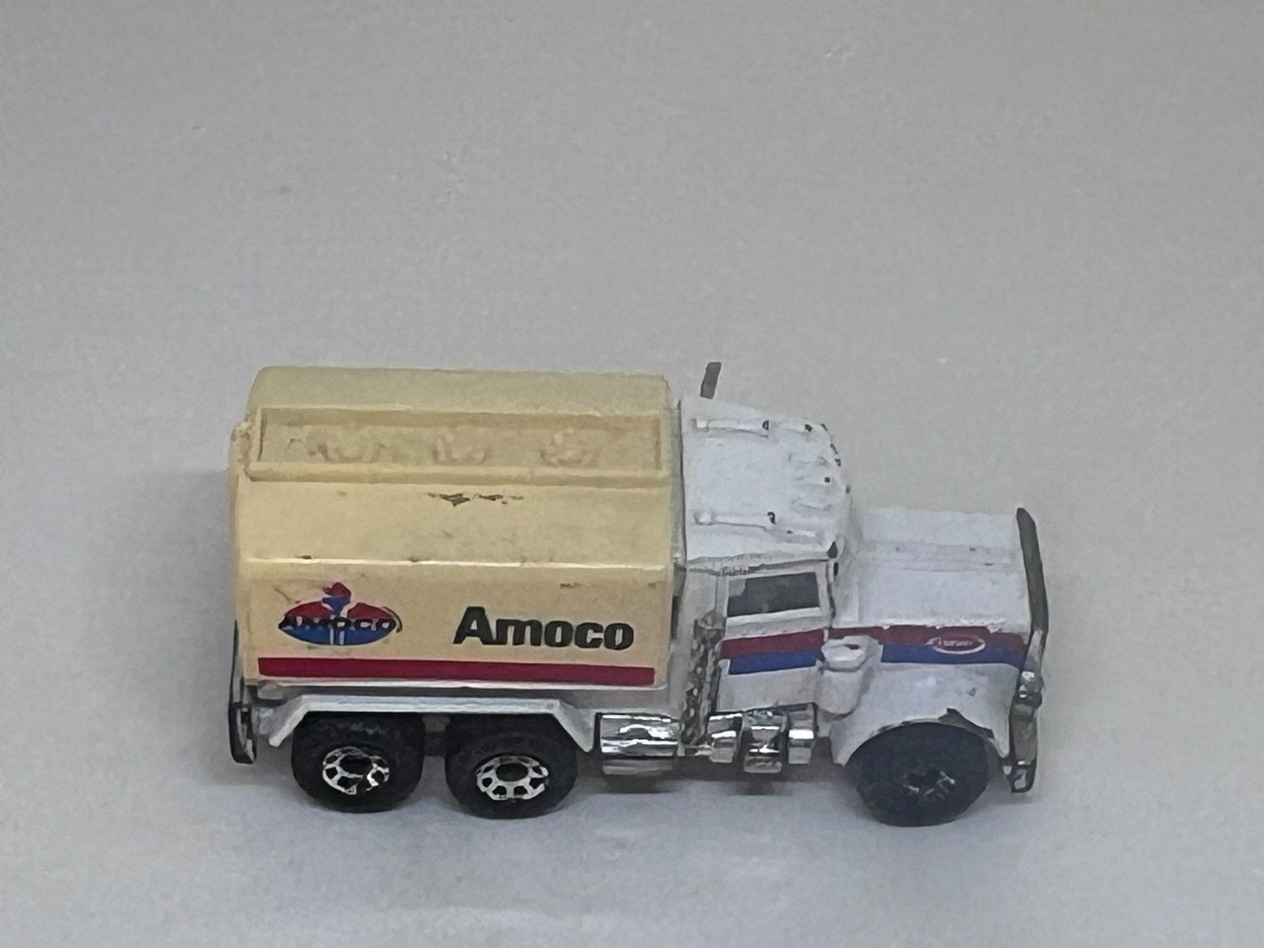 Matchbox Modellini d'auto: Matchbox Peterbilt #259 – Usato da Wildegg venduto da LaaBoutique 1