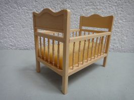 Puppenhauszubehör, Biedermeier Kinder-Gitterbett Mini Mundus