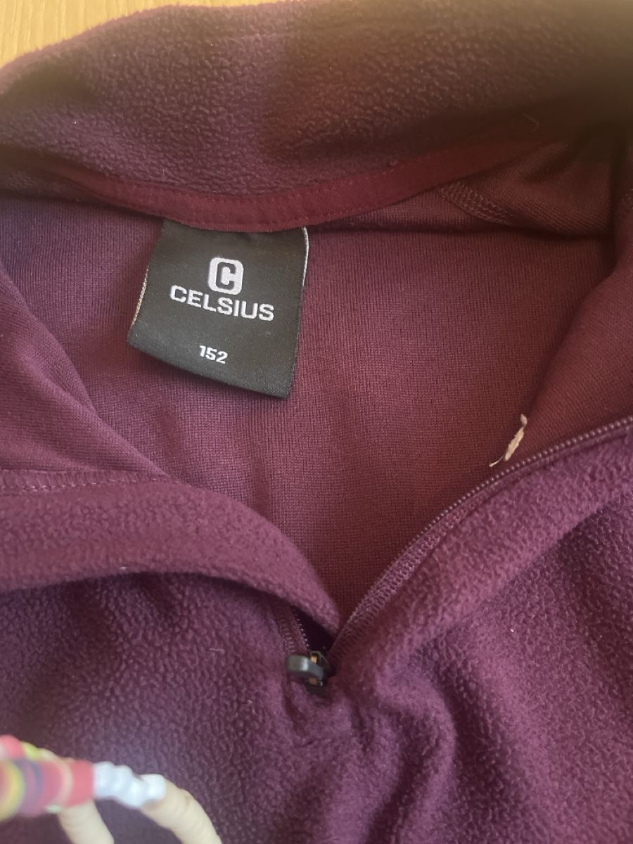 Maglioni & Felpe: Skipullover 152  – Usato da Münchwilen TG venduto da Kaira0811 1