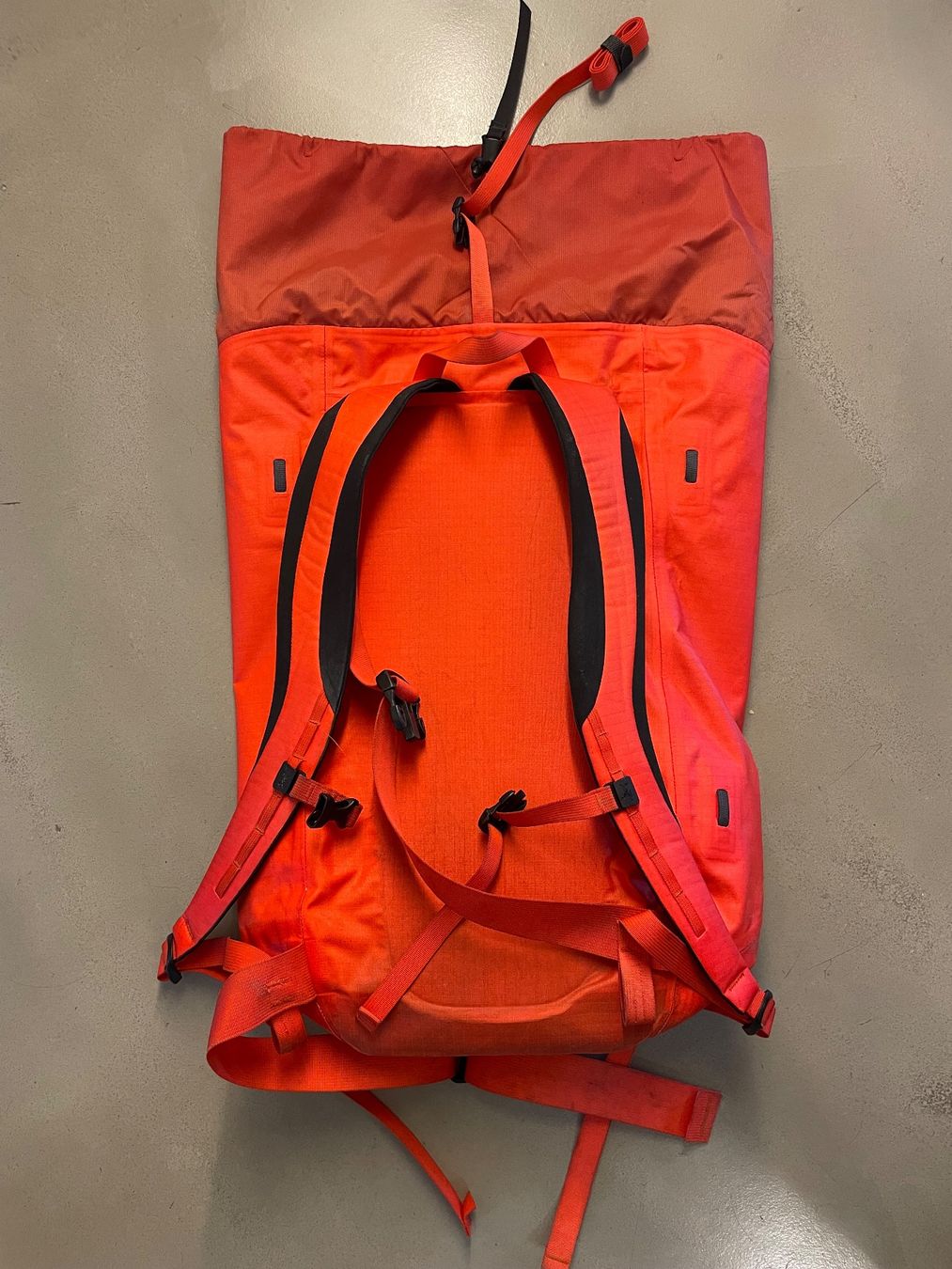 Arcteryx Sacs à dos: Arc'teryx Alpha FL 45 Rucksack – D'occasion à Zürich par baumrot123 2
