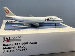 JAL Frachtflugzeug Boeing 747-200F, 1:500