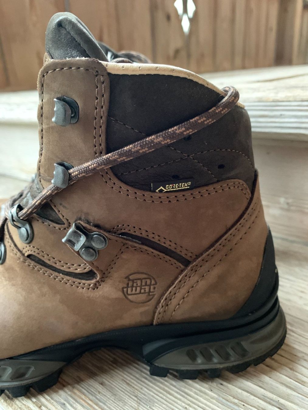 Hanwag Scarpe da donna: NEU: Hanwag Wanderschuh Damen 38 – Nuovo (secondo la descrizione) da Erlenbach im Simmental venduto da nord_wind 2