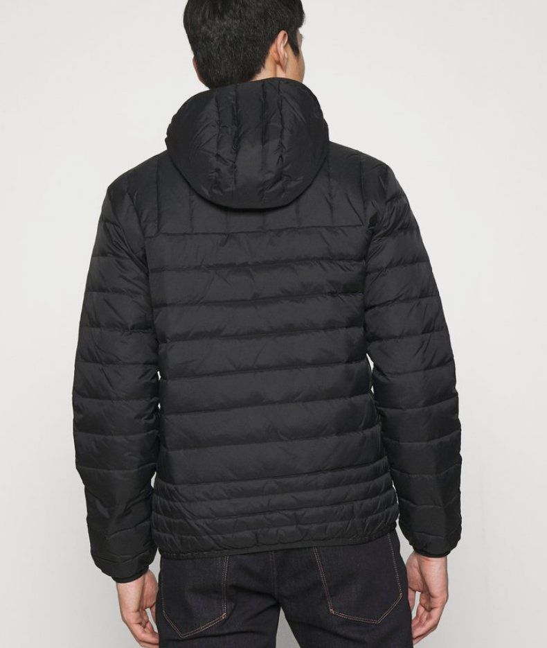 Giacche: EA7 Emporio Armani Daunenjacke S oder XL statt 430.- – Nuovo e nell'imballaggio originale da Turbenthal venduto da sch_s72n 2
