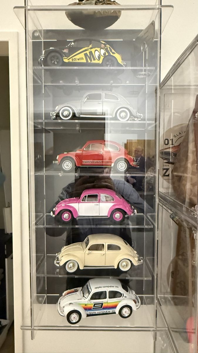 Volkswagen Modellini d'auto: VW Käfer Apple Computer Inc.  1:18 – Nuovo e nell'imballaggio originale da Basel venduto da Zomeg 6