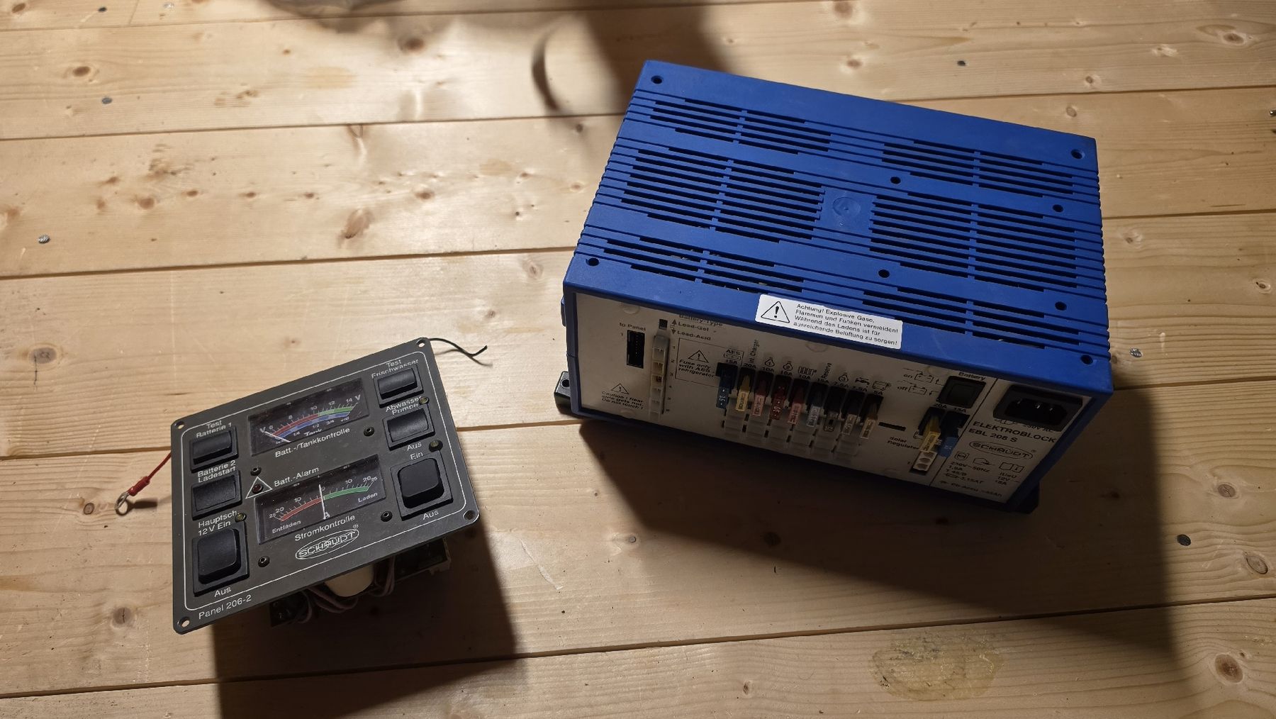 Componenti elettronici: Elektroblock EBL 208 s mit Anzeige – Usato da Hausen am Albis venduto da M.Kurz 1