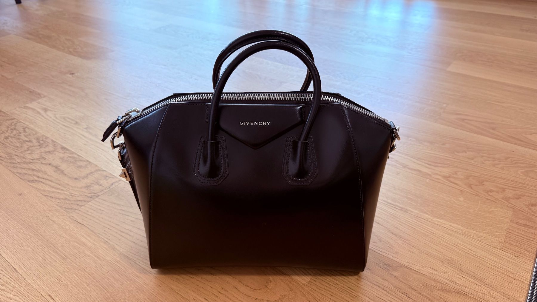 Givenchy Borse: Givenchy antigona tasche – Usato da Zürich venduto da SS59