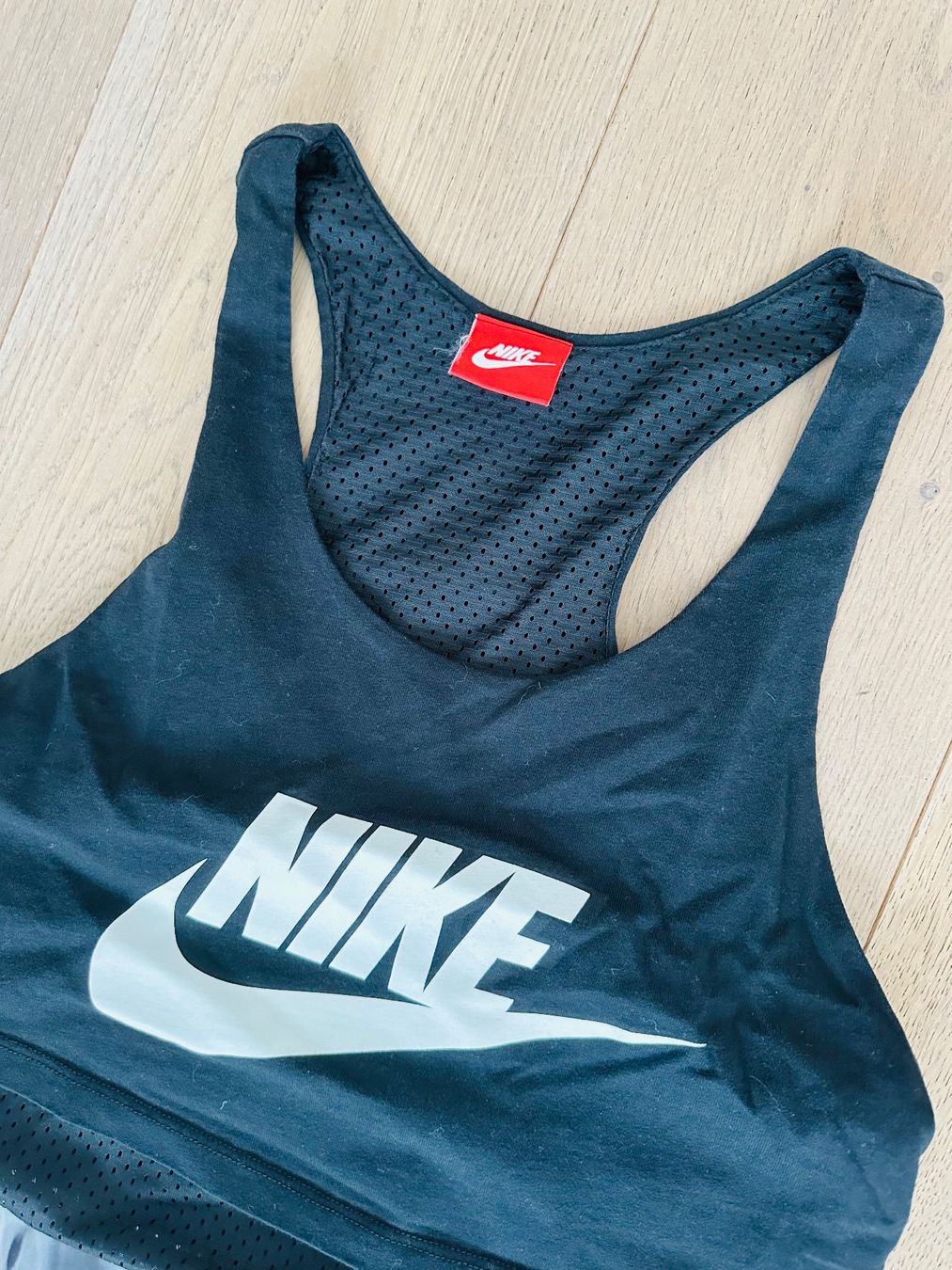 Nike Top: Nike Tank top grösse s – Usato da Bern venduto da howi72 1