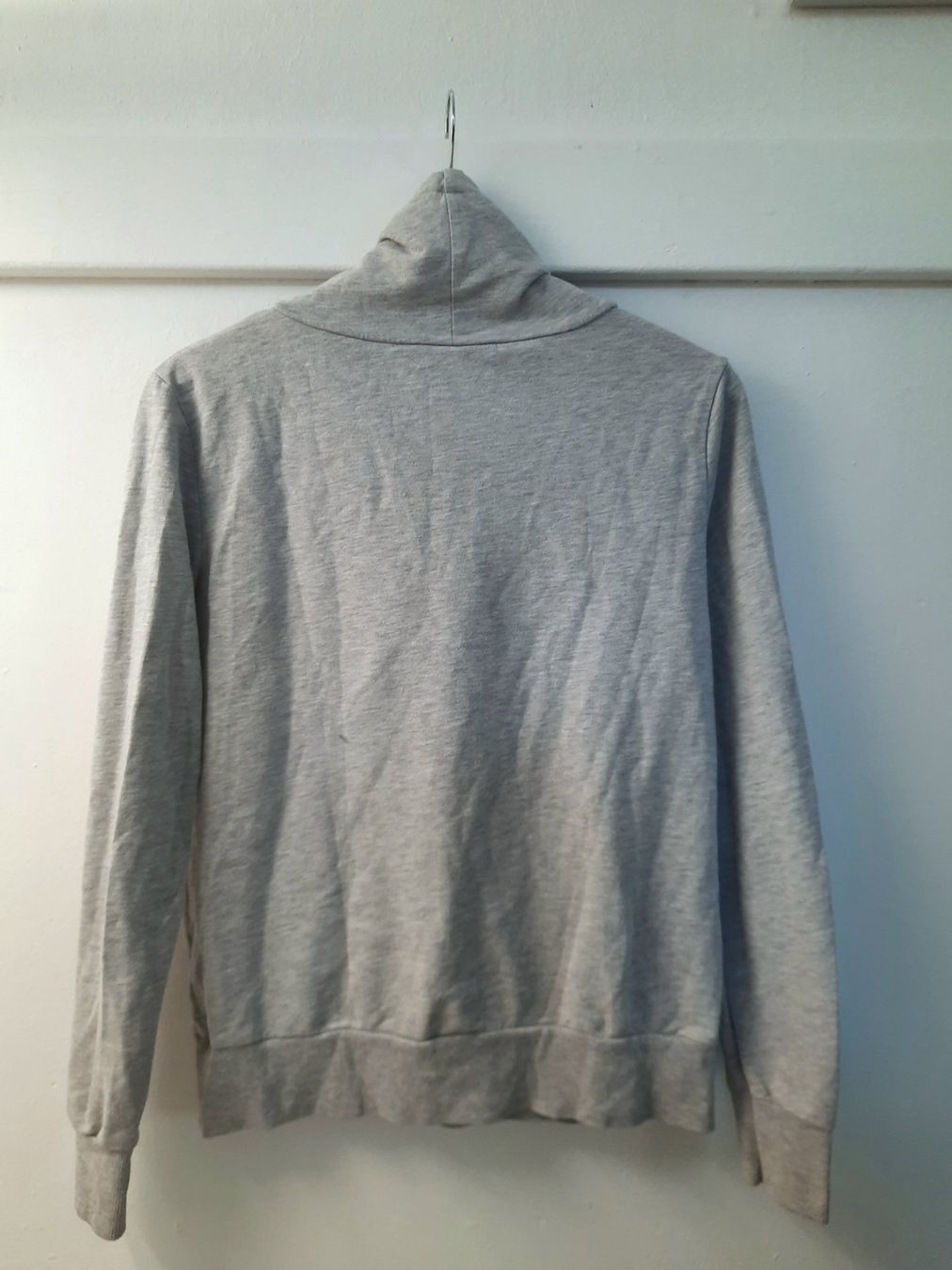 Maglioni & Felpe: Disney Mickey Mouse Kapuzenpullover, Wie Neu! – Usato da Zürich venduto da RE-USE-ZURZACH-Care 2