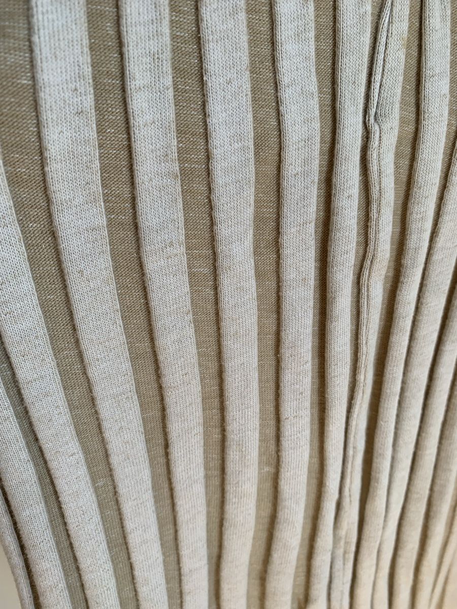 Zara Gonne: Jupe midi beige et écru Zara – Nuovo (secondo la descrizione) da Genève venduto da rez_c6c6 1