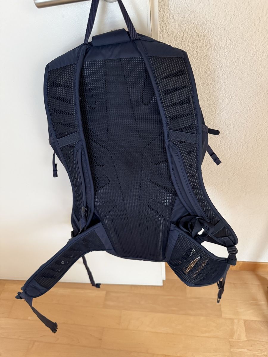 Norrøna Zaini: Norrona Rucksack – Nuovo (secondo la descrizione) da Jegenstorf venduto da mammut02 2