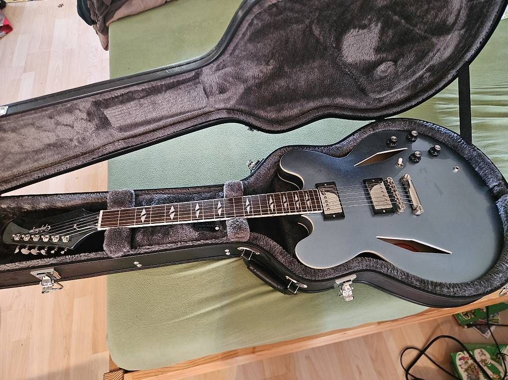 Strumenti musicali: Epiphone Dave Grohl Signature DG-335  – Usato da Erlen venduto da cle_7w72 2