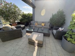 Grosse hochwertige Outdoorlounge von „4 Seasons“