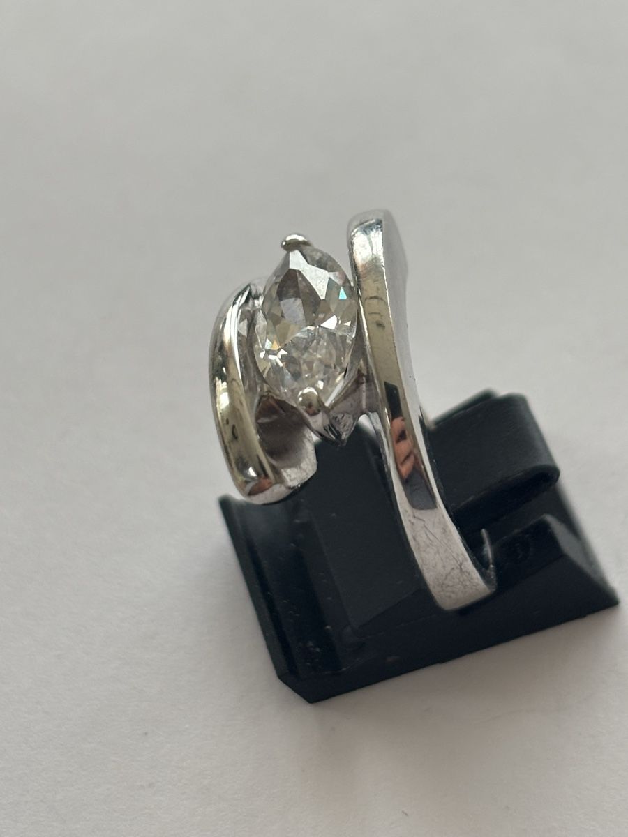 Anelli: Silberring 925 mit Zirkonia Stein – Usato da Langnau am Albis venduto da flusspflege 1