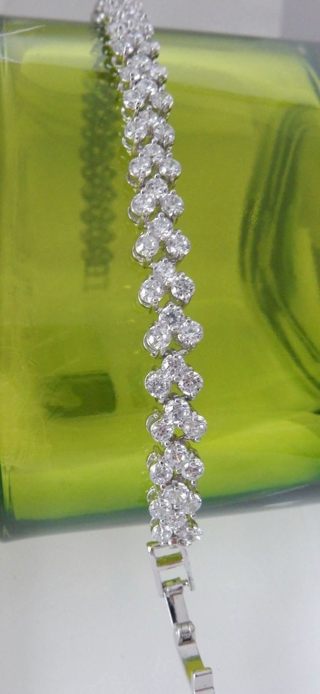Bracciali & Braccialetti: Elegante Bracelet ! – Nuovo e nell'imballaggio originale da Allschwil venduto da Weyli18 1