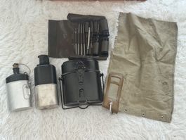 Lot Militär, Feldflaschen, Kochgeschirr,  Putzzeug, Tasche