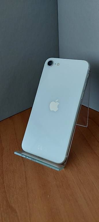Telefoni cellulari / Smartphones: Iphone SE 2020 64GB – Usato da Bedano venduto da nikpower77 2