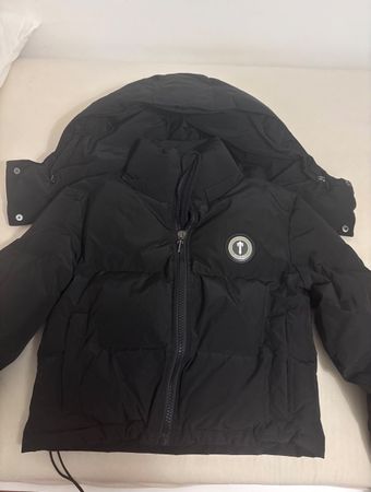 Giaccone invernale Trapstar nero con cappuccio come nuovo