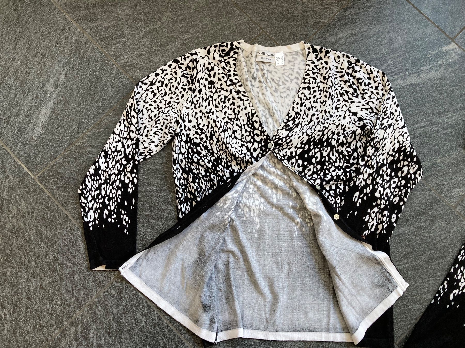 Twinset Maglioni & Felpe: Twin Set, Pullover+Jacke, schwarz - weiss, Gr. 40  ** NEU ** – Nuovo (secondo la descrizione) da Zofingen venduto da Zofi2 3