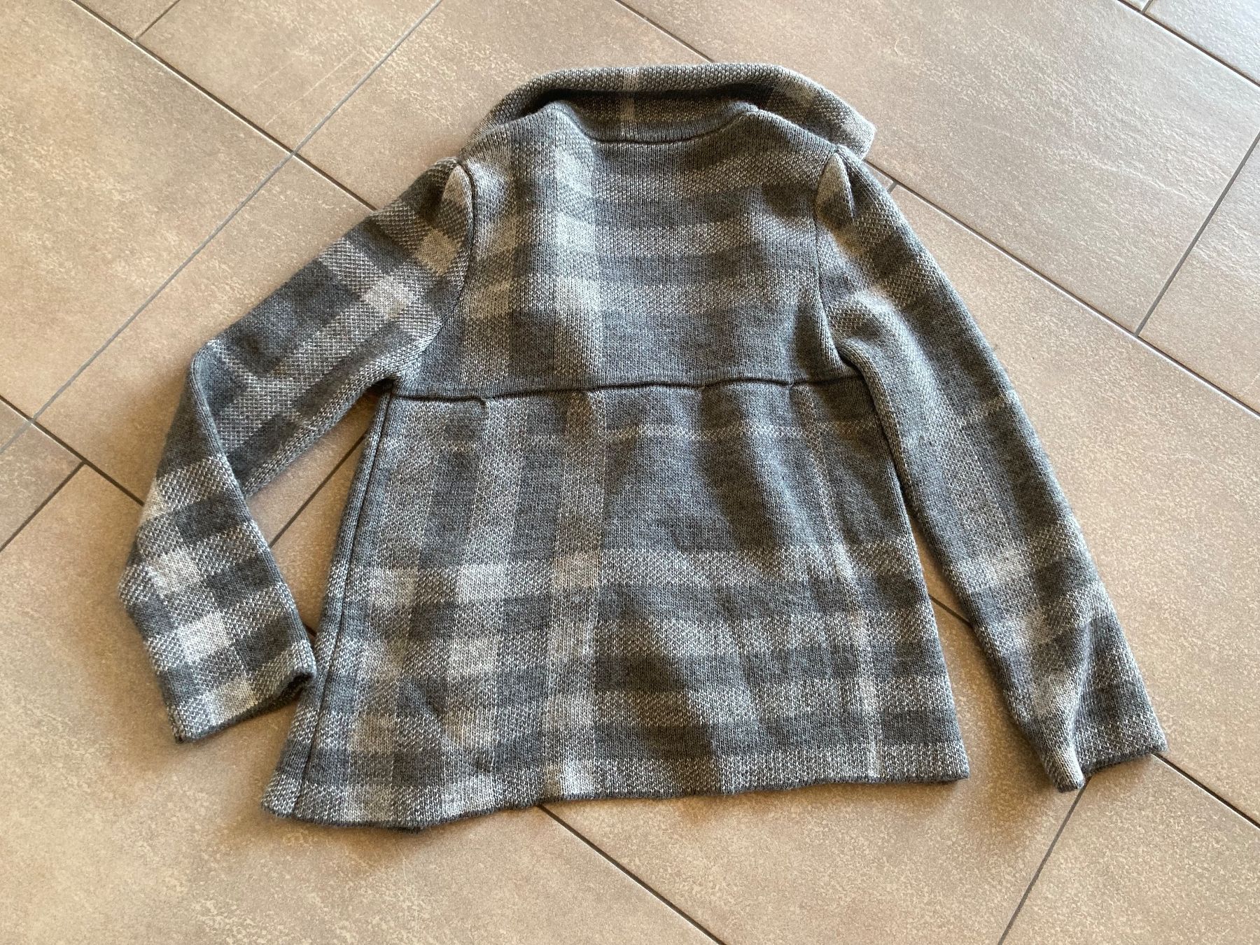 Giacche: Strickjacke; Neuwertig! – Nuovo (secondo la descrizione) da Mosnang venduto da Kusli09 2