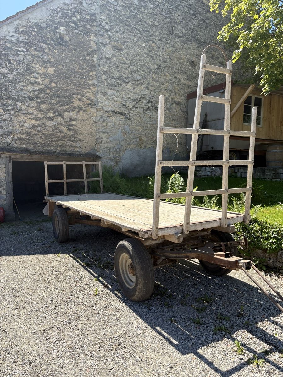 Rimorchi: Pritschenwagen Anhänger – Usato da Hellikon venduto da lui_cgg2