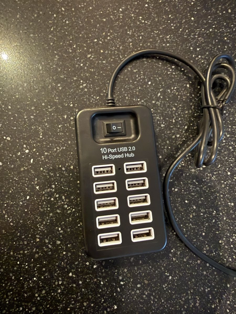 Hubs & Switches: USB HUB 1-10 – D'occasion à Claro par KarinS84 1